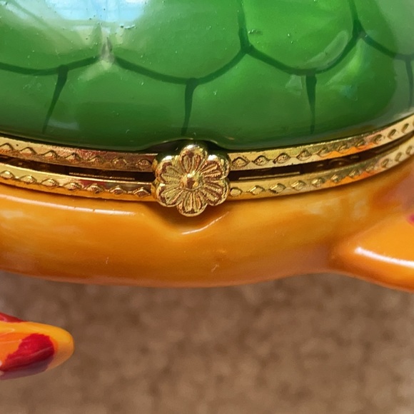 Turtle Trinket Box 🐢 - Picture 8 of 11
